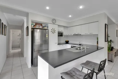 Property photo of 8 Macleay Crescent Pacific Paradise QLD 4564