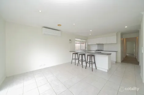 Property photo of 5 Chin Court Berwick VIC 3806