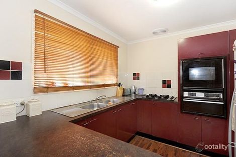 Property photo of 8 Heard Close Berwick VIC 3806