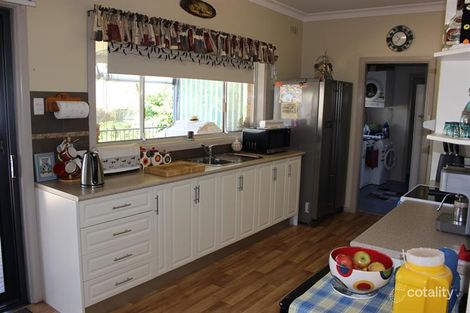 Property photo of 25 Lovett Avenue Dubbo NSW 2830