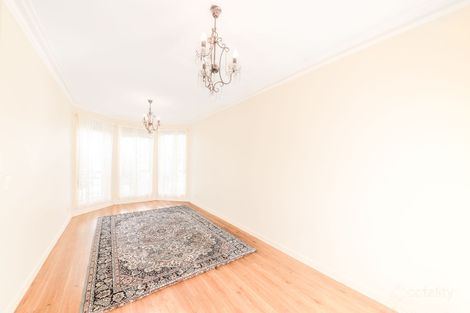Property photo of 43 Almands Avenue Roxburgh Park VIC 3064