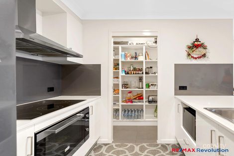 Property photo of 18 Derwent Close Holmview QLD 4207