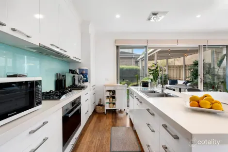 Property photo of 2/15 Timmings Street Chadstone VIC 3148