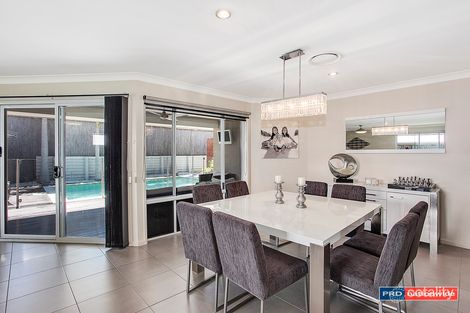 Property photo of 4 Harvill Court Molendinar QLD 4214