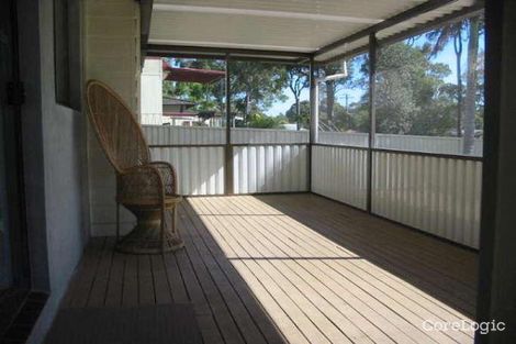 Property photo of 16 Warrina Avenue Summerland Point NSW 2259