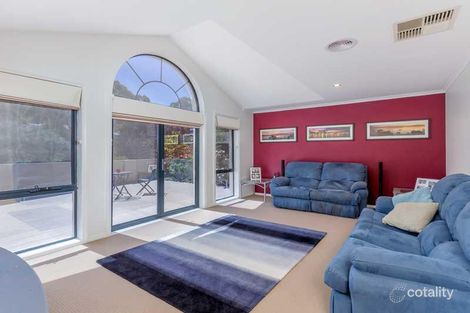 Property photo of 26 Dillwynia Crescent Jerrabomberra NSW 2619