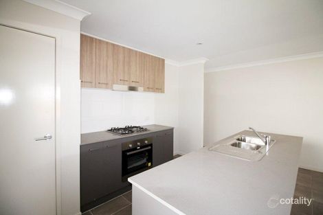 Property photo of 8 Milbrook Crescent Pimpama QLD 4209