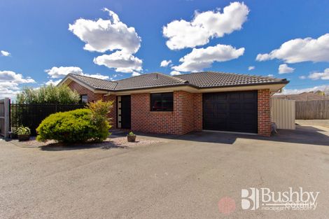 2/8 Sarinda Cl, Newnham, TAS 7248