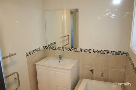 Property photo of 2/20 Malcolm Street Mansfield VIC 3722