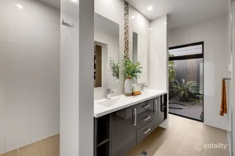 Property photo of 10 Richman Avenue Prospect SA 5082