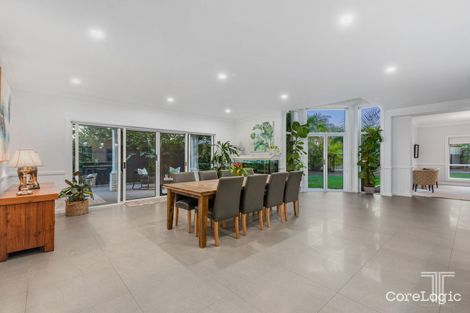 Property photo of 19 Willow Place Carindale QLD 4152