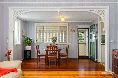 Property photo of 33 Archibald Street Fairfield QLD 4103