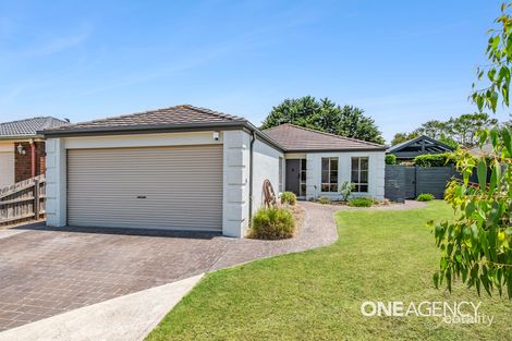 13 Emarald Cl, Mornington, VIC 3931