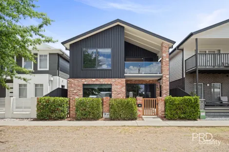 88 Shaw St, Wagga Wagga, NSW 2650