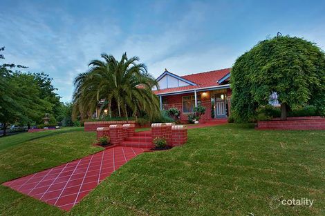 Property photo of 2 Ambleside Close Mooroolbark VIC 3138