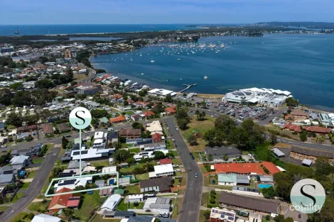 93 Hill St, Belmont, NSW 2280