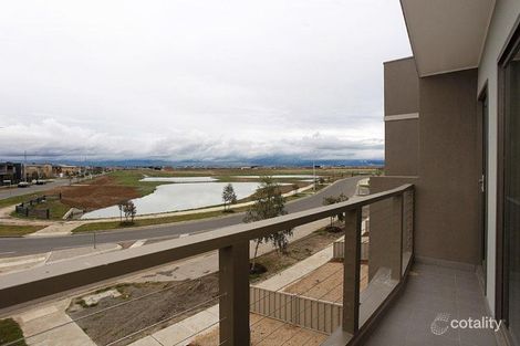 93 Featherbrook Dr, Point Cook, VIC 3030