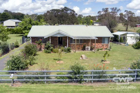 Property photo of 8 Bennett Street Glen Innes NSW 2370