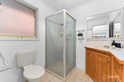 Property photo of 38 Shinners Avenue Berwick VIC 3806