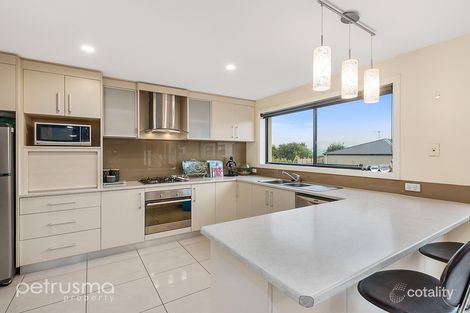 Property photo of 27 Henty Close Old Beach TAS 7017