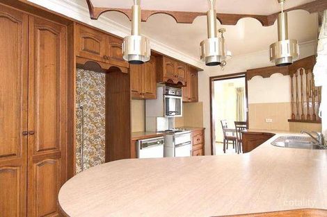 Property photo of 5 Old Kent Road Mooroolbark VIC 3138