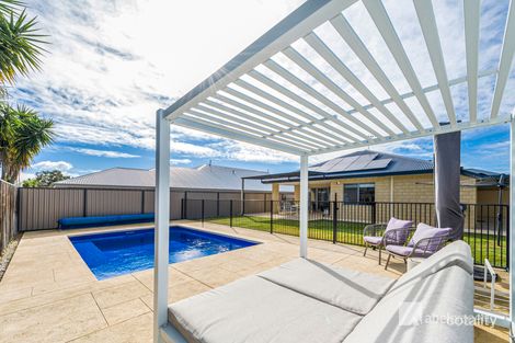 39 Tranquility Cres, Aveley, WA 6069