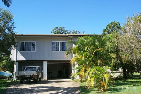 8 Salmon St, Taylors Beach, QLD 4850