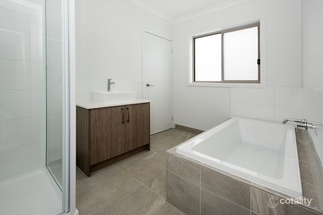 Property photo of 1/124 Oakbank Boulevard Whittlesea VIC 3757