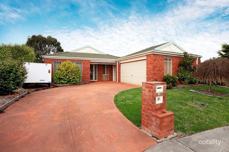 39 Sandalwood Dr, Narre Warren, VIC 3805