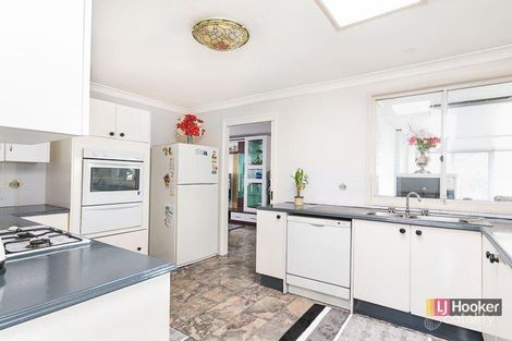 Property photo of 6 Orara Place Plumpton NSW 2761