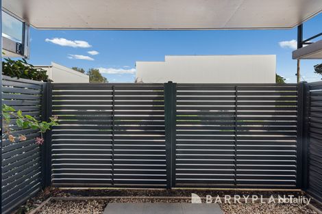Property photo of 2/219 Watton Street Werribee VIC 3030