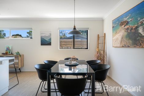 Property photo of 16B Helmer Crescent Thomson VIC 3219