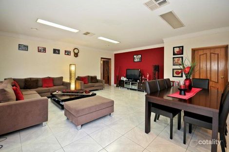 Property photo of 31 Vanessa Way Delahey VIC 3037