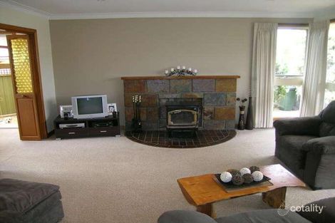 Property photo of 11 Birkdale Court Devonport TAS 7310