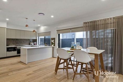 Property photo of 13/21 Kersley Road Kenmore QLD 4069