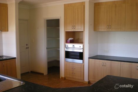 Property photo of 8 Amy Cove Australind WA 6233