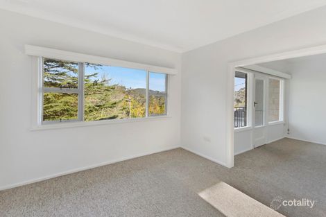 2/2 Sunset St, Wyoming, NSW 2250