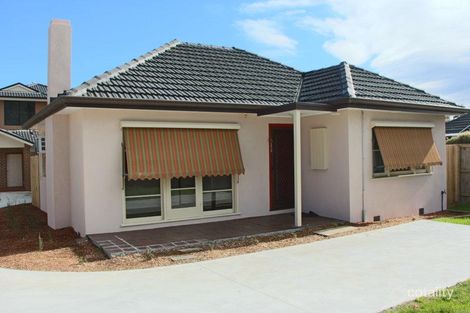 1/2 Lewis Rd, Wantirna South, VIC 3152