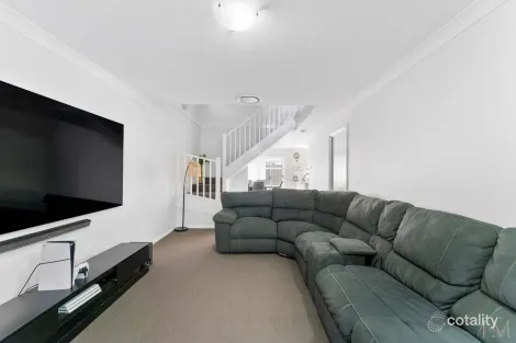 Property photo of 3/2 Conmurra Circuit Shortland NSW 2307