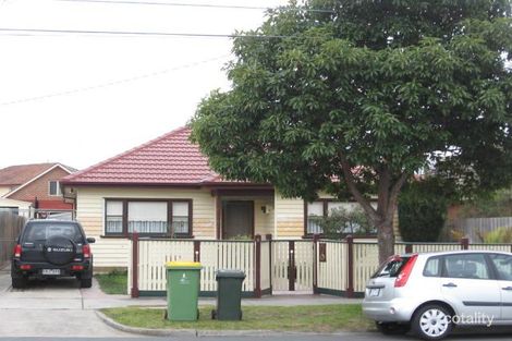 8 Locksley Ave, Reservoir, VIC 3073