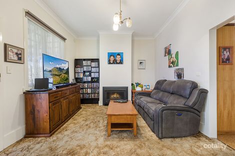 Property photo of 19 Thompson Street Long Gully VIC 3550