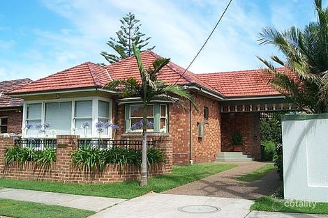 Property photo of 2 Jenner Parade Hamilton South NSW 2303
