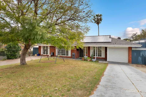 Property photo of 36 Lensham Place Armadale WA 6112