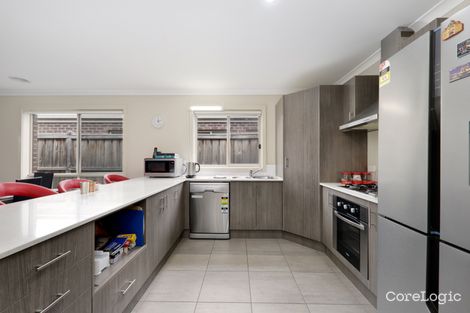 Property photo of 34 Waves Drive Point Cook VIC 3030