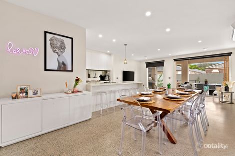 8 Waterstone Pl, South Morang, VIC 3752