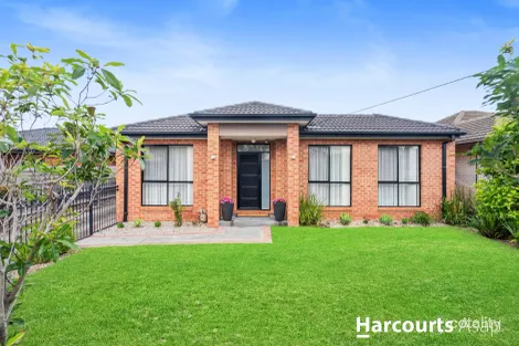 Property photo of 1/8 Oakwood Avenue Dandenong North VIC 3175