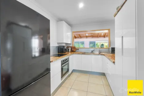 Property photo of 7 Samuel Street Yorkeys Knob QLD 4878