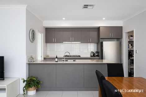 Property photo of 1/16 Endeavour Road Hillarys WA 6025