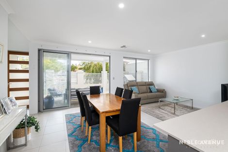 Property photo of 1/16 Endeavour Road Hillarys WA 6025