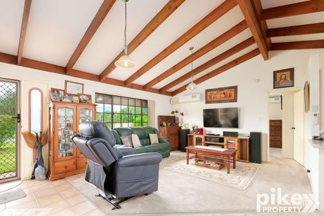 Property photo of 8 Alexander Crescent Morayfield QLD 4506